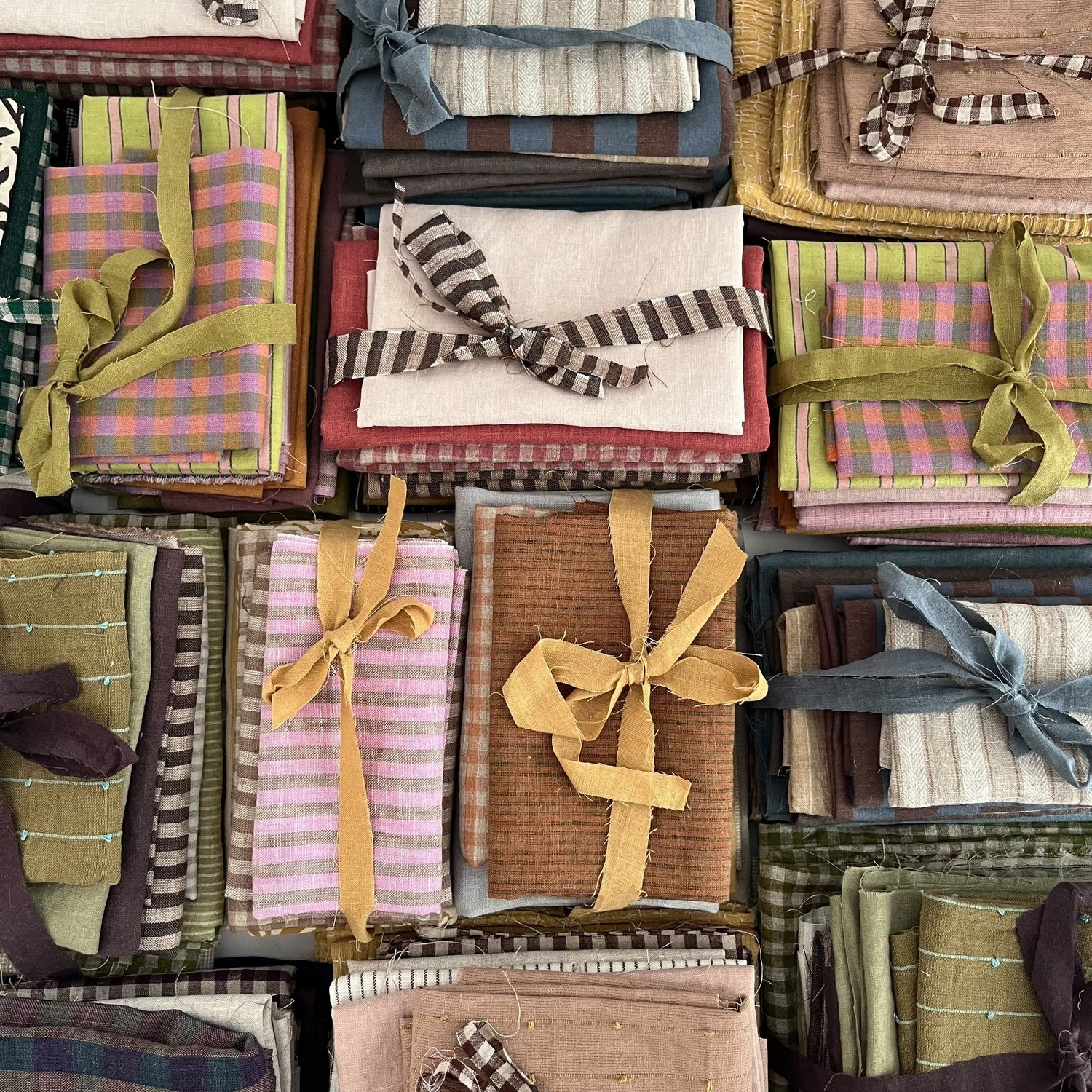 Fat Quarter & Off-Cuts Bundles