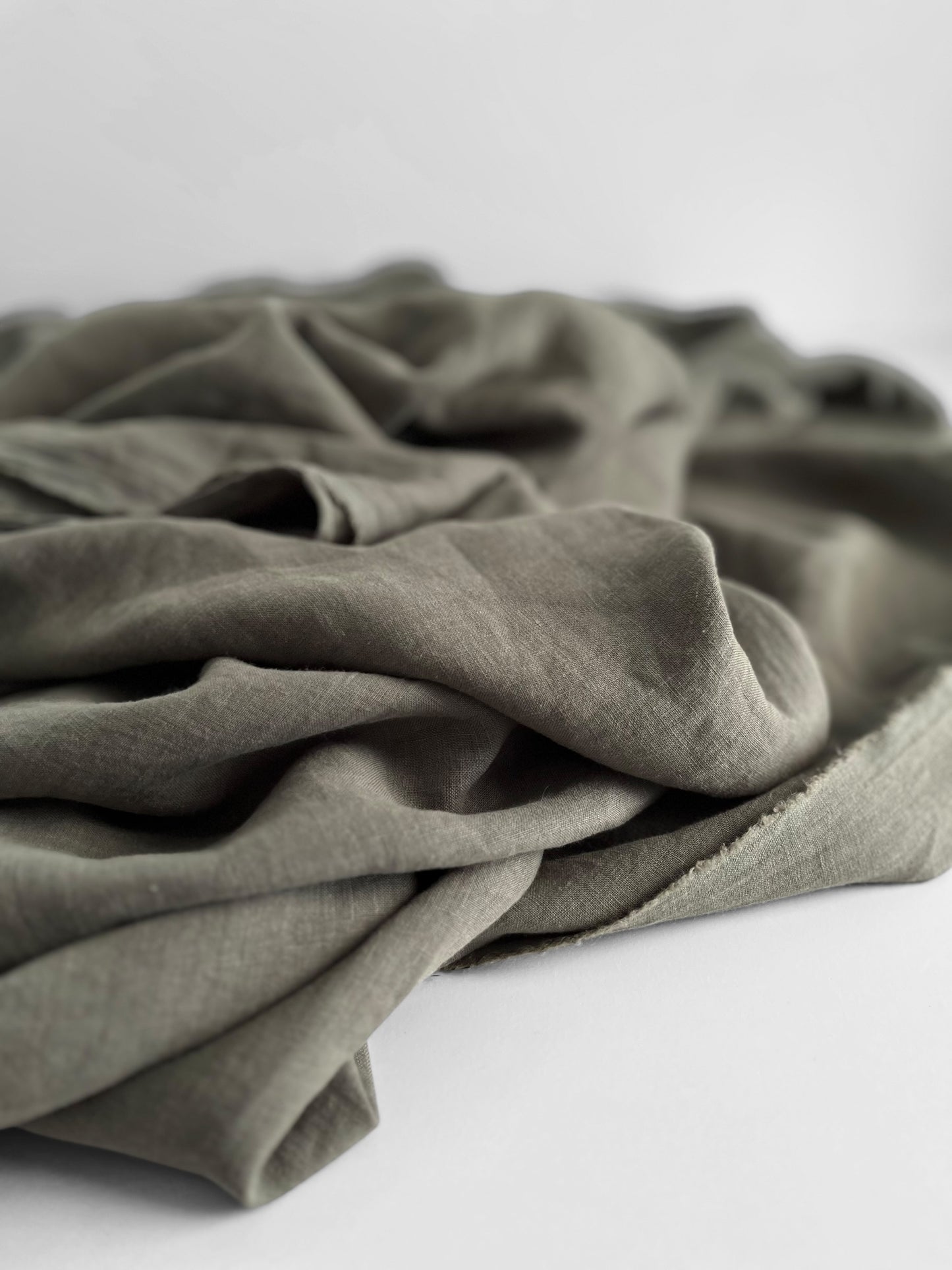 SWATCHES 170gsm Linen