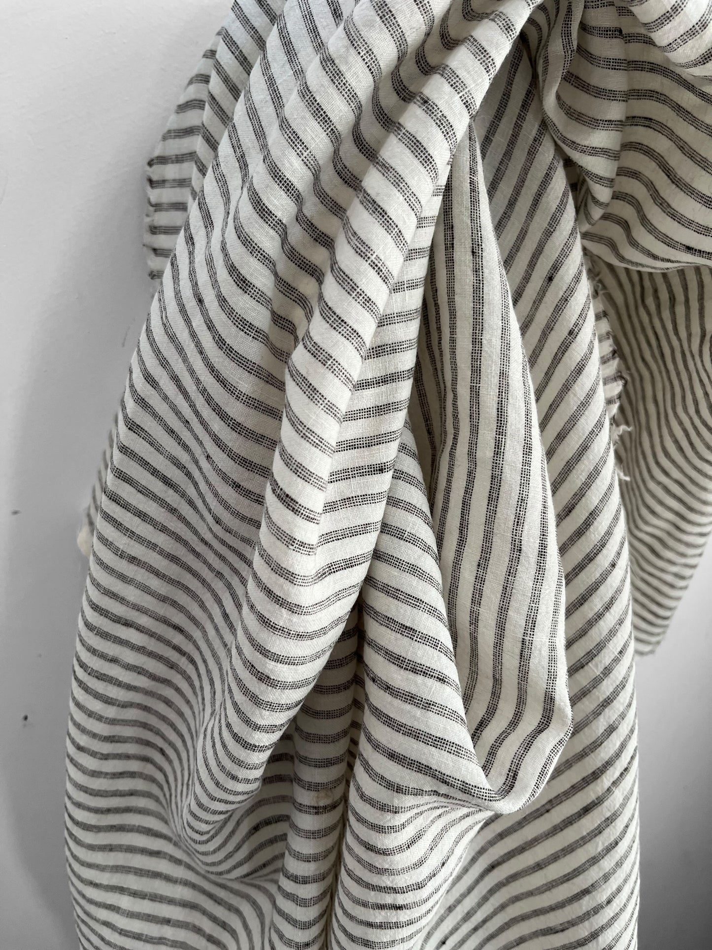 Black Track Stripes 6mm