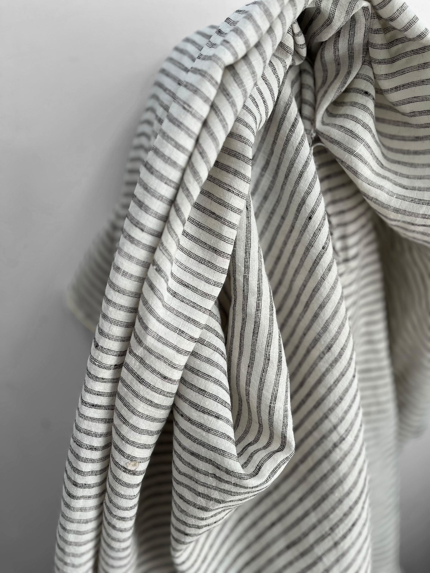 Black Track Stripes 6mm