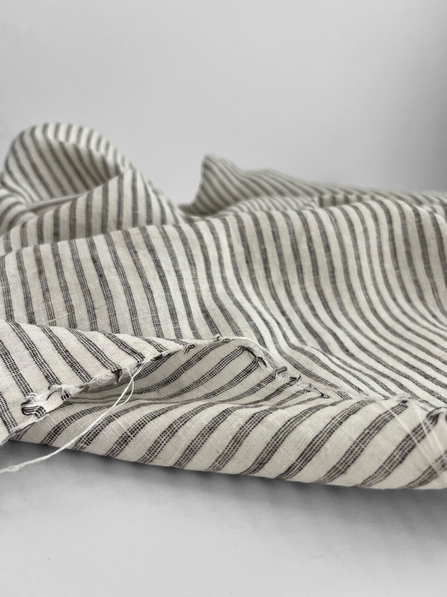 Black Track Stripes 6mm